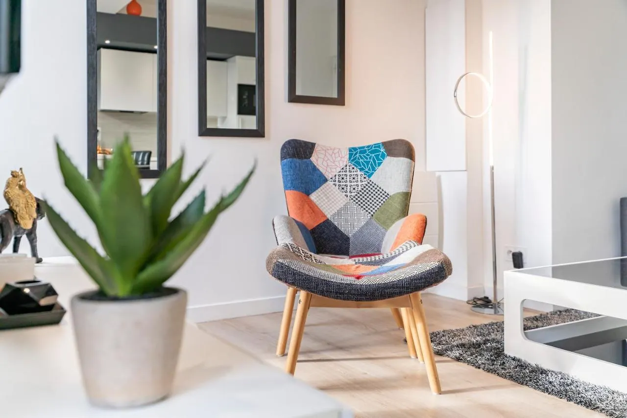 Frontiere Monaco, Appartement Renove Entierement - Ag Beausoleil France