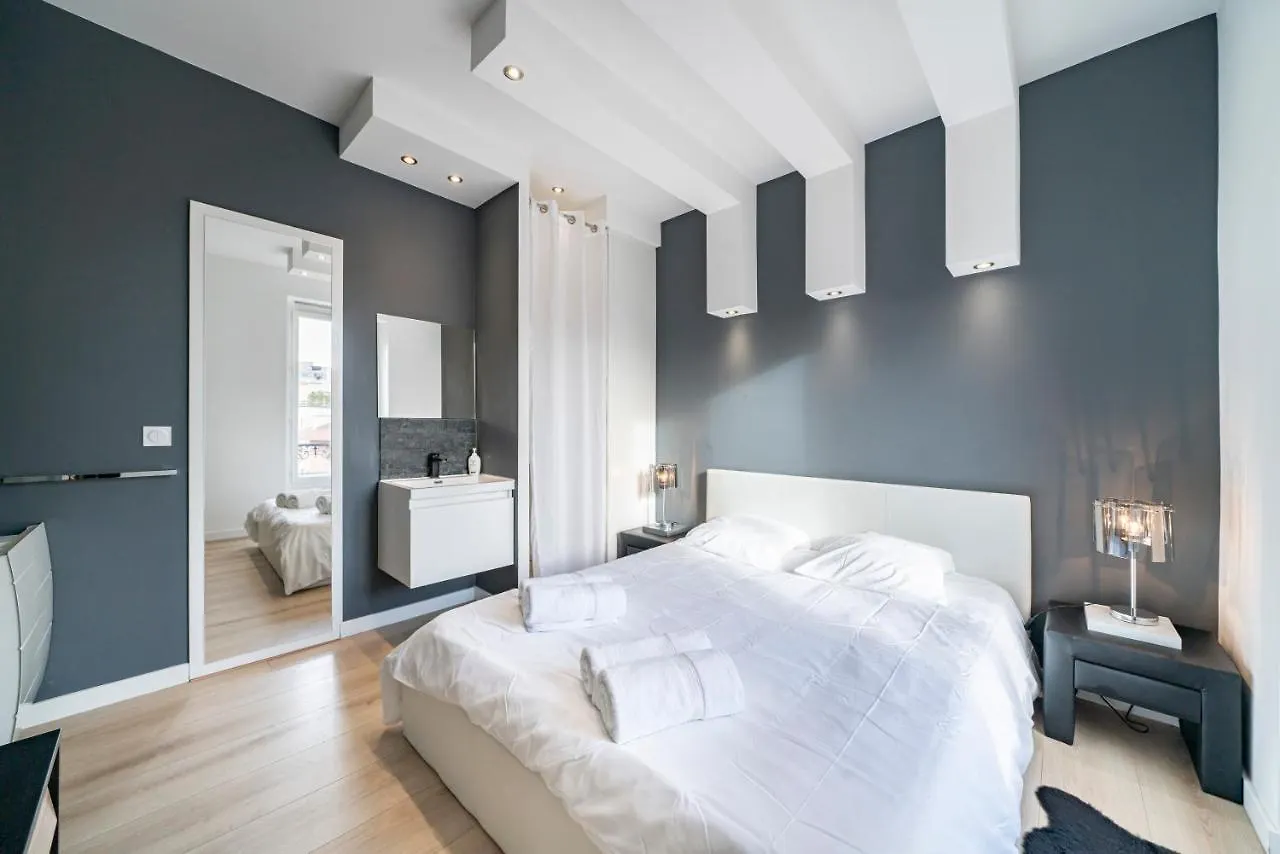 Frontiere Monaco, Appartement Renove Entierement - Ag Beausoleil France